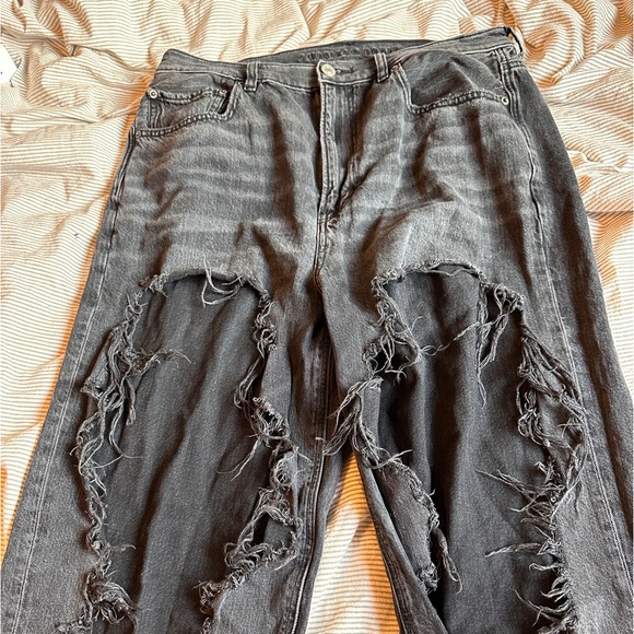 American Eagle Curvy Boyfriend Jeans - Picture 4 of 7